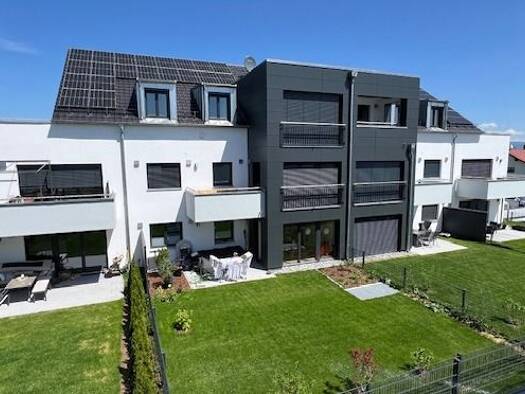 Wohnung zum Kauf - Erstbezug provisionsfrei 450.000 € 4 Zimmer 107,7 m² 2. Geschoss frei ab sofort Deggendorfer Straße 17b Uttenhofen Stephansposching 94569