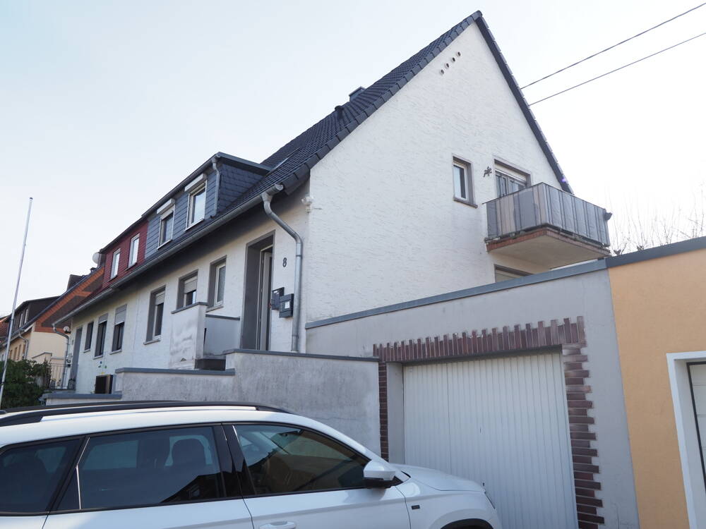 Immobilie in Oberhaid - Gemütliche Doppelhaushälfte auf gepflegtem Grundstück - Bild 1