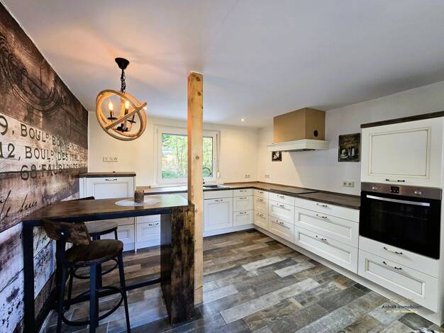 Doppelhaushälfte zum Kauf 180.000 € 5 Zimmer 97 m² 467 m² Grundstück Lindenstraße 3 Zscherndorf Sandersdorf 06792