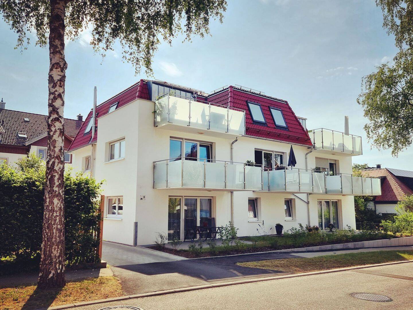 Immobilie in Königsfeld im Schwarzwald - Stilvoll Wohnen – Park 7: Charmante 1-Zimmer-Wohnung mit Balkon und Stellplatz im Herzen von Königsfeld  - Bild 0