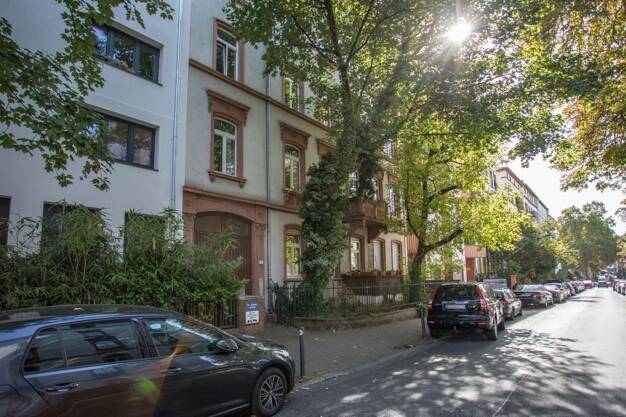 WG-Zimmer zur Miete Wohnen auf Zeit 1.050 € 30 m² 4. Geschoss frei ab 31.08.2025 Uhlandstraße 00 4.OGli Apt. Ostend Frankfurt am Main 60314