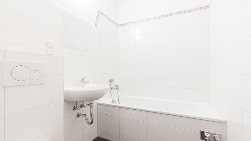 Wohnung zur Miete 360 € 3 Zimmer 55,8 m²<br/>Wohnfläche 3.<br/>Geschoss Veszpremer Str. 20 Südstadt Halle 06130