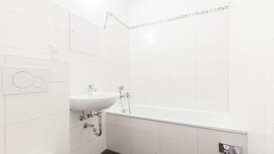 Wohnung zur Miete 360 € 3 Zimmer 55,8 m² 3. Geschoss Veszpremer Str. 20 Südstadt Halle 06130