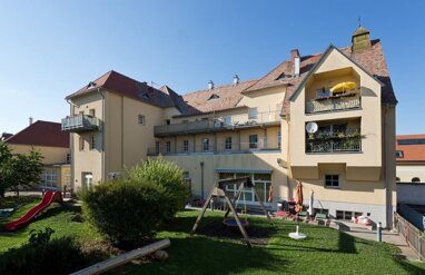 Wohnung zur Miete 896,97 € 3 Zimmer 77,2 m² frei ab 30.09.2024 Eggenburg 3730