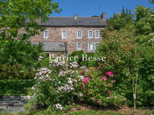 Reihenmittelhaus zum Kauf 899.000 € 20 Zimmer 300 m² 1.430 m² Grundstück Pontrieux 22260