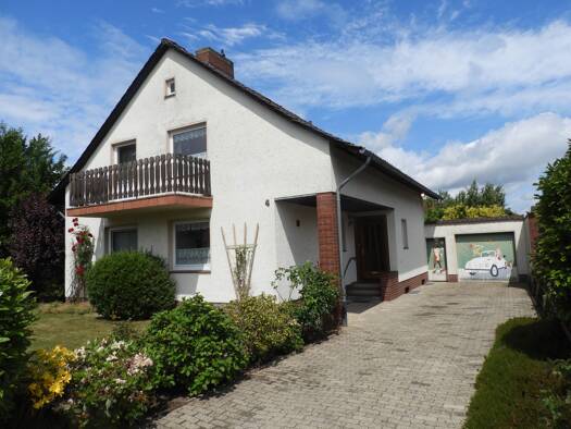 Einfamilienhaus zum Kauf 225.000 € 6 Zimmer 148 m² 751 m² Grundstück frei ab sofort Königsberger Straße 4 Wittingen 29378