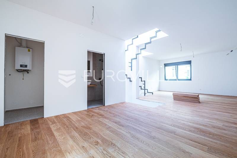 Wohnung zum Kauf 449.736 € 2 Zimmer 107 m²<br/>Wohnfläche Senonina ulica Donji grad 10000