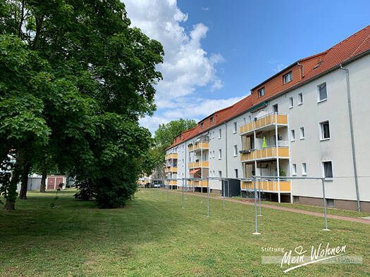 Wohnung zur Miete 500 € 3 Zimmer 66,4 m² 2. Geschoss frei ab 01.08.2026 Luetzener Str. 22 Bad Dürrenberg 06231