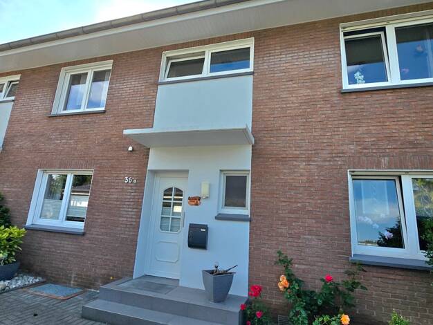 Reihenmittelhaus zur Miete 900 € 4 Zimmer 115 m² 152 m² Grundstück Friesoythe 26169