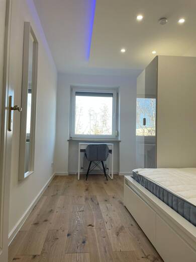 WG-Zimmer zur Miete 630 € 10 m² 7. Geschoss Engadiner Str. 36 Thalk.Obersendl.-Forsten-Fürstenr.-Solln München 81475