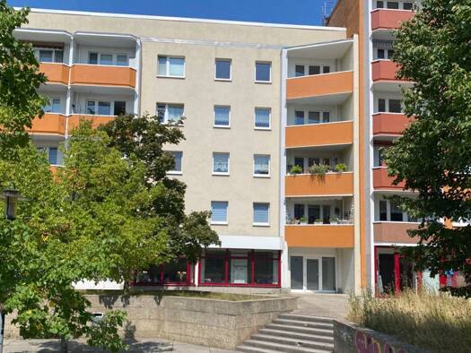 Wohnung zur Miete 365 € 3 Zimmer 66,4 m² 4. Geschoss Wittenberger Straße 23 Silberhöhe Süd 06132