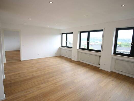 Wohnung zur Miete 1.250 € 5 Zimmer 126 m² 1. Geschoss Ehrang Trier 54293
