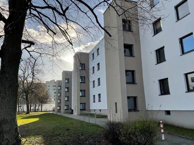 Wohnung zur Miete 796 € 2,5 Zimmer 70,2 m² 2. Geschoss frei ab 02.07.2025 Bromer Straße 5 Vorsfelde Wolfsburg 38448