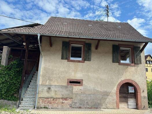 Haus zum Kauf 298.000 € 190 m² 537 m² Grundstück frei ab sofort Bleichheim Herbolzheim 79336