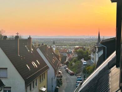 Wohnung zum Kauf 290.000 € 3 Zimmer 82 m² Dachgeschoss, 2. Geschoss Talstr. 15 Dossenheim Dossenheim 69221