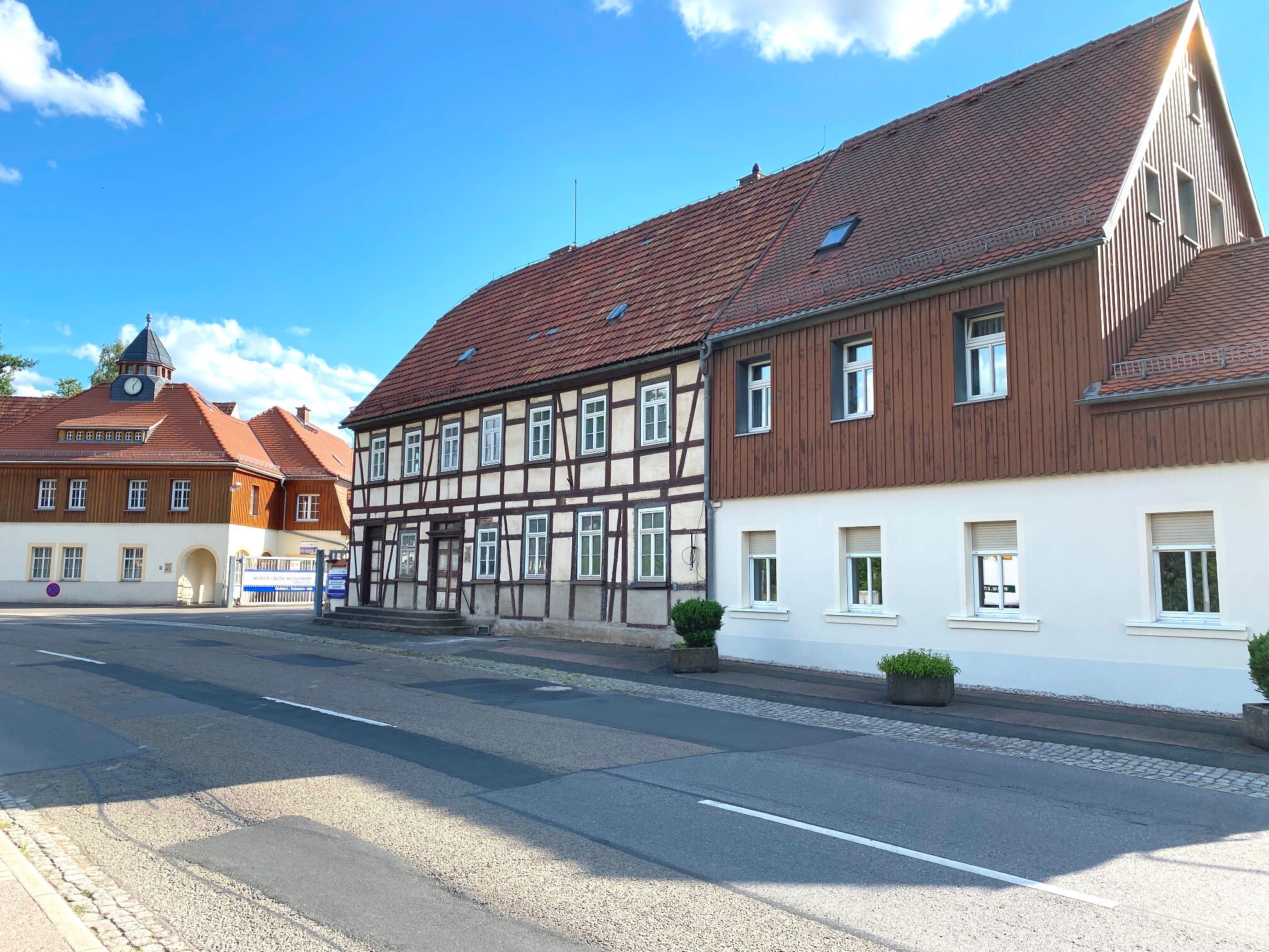 Mehrfamilienhaus zum Kauf 150.000 € 8 Zimmer 310 m²<br/>Wohnfläche 293 m²<br/>Grundstück Weißenborn Weißenborn/Erzgebirge 09600