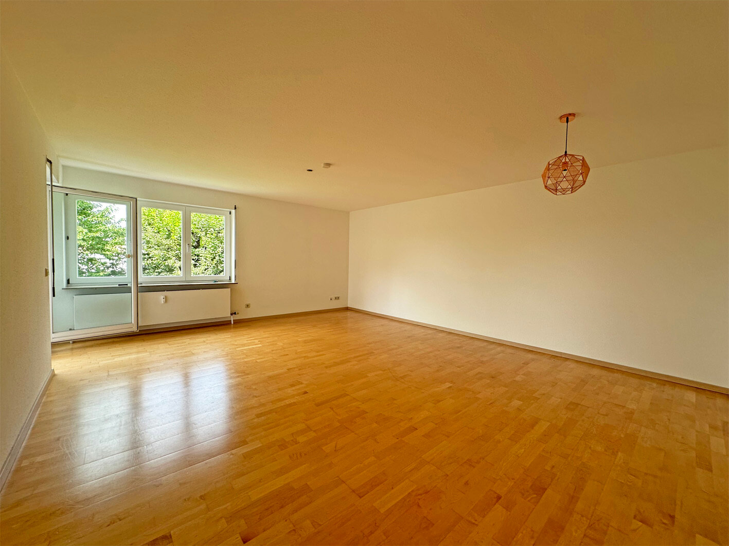 Wohnung zum Kauf 298.000 € 2 Zimmer 70 m²<br/>Wohnfläche 2.<br/>Geschoss ab sofort<br/>Verfügbarkeit Hoffeld Stuttgart 70597