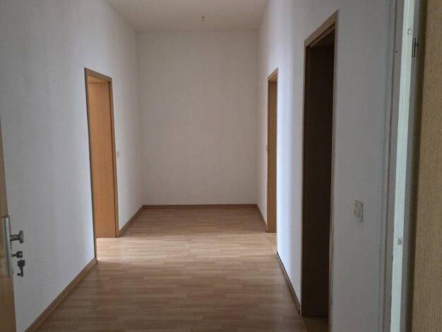 Wohnung zur Miete 408 € 2 Zimmer 57,2 m² 2. Geschoss Merseburger Straße 197 Damaschkestraße Süd 06130