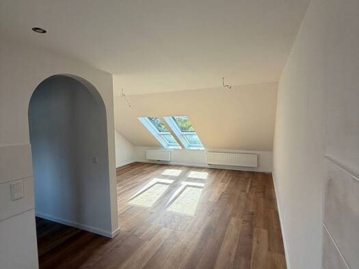 Wohnung zur Miete 735 € 2,5 Zimmer 49 m² Geschoss 2/2 frei ab 01.10.2026 Langenzenn Langenzenn 90579