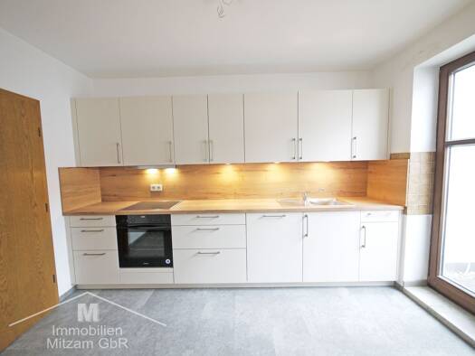 Wohnung zur Miete 790 € 3 Zimmer 87,4 m² Neumarkter Str. 2-4 Beilngries 92339