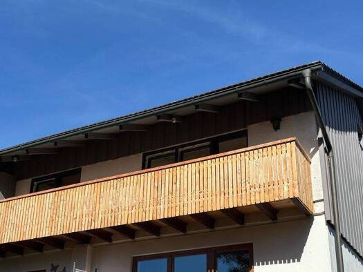Wohnung zur Miete 880 € 2 Zimmer 67 m² Geschoss 2/3 frei ab sofort Chiemseestraße 1 Eggstätt Eggstätt 83125