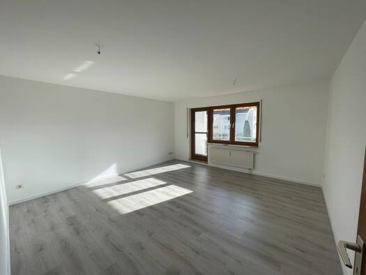Wohnung zur Miete 1.150 € 3 Zimmer 80 m² Geschoss 1/3 frei ab sofort Eltingen Leonberg 71229