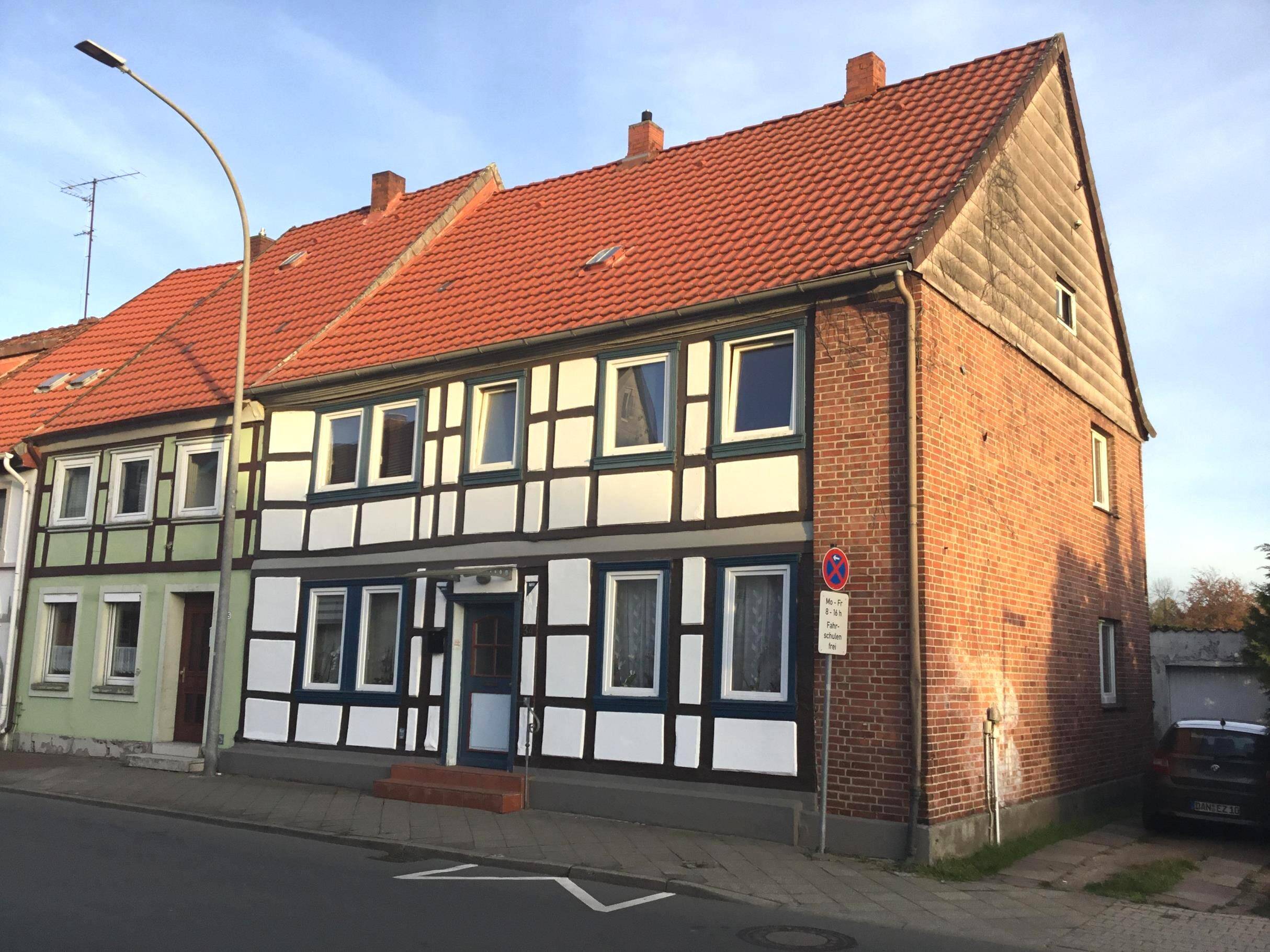 Einfamilienhaus zum Kauf 115.000 € 9 Zimmer 150 m²<br/>Wohnfläche 326 m²<br/>Grundstück Lüchow Lüchow 29439