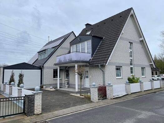 Haus zum Kauf 478.000 € 3,5 Zimmer 118 m² Reuschenberg Neuss 41466