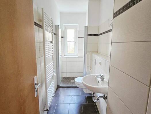 Wohnung zur Miete 445 € 3 Zimmer 68,5 m² EG Curiestr. 43 Neue Neustadt Magdeburg 39124