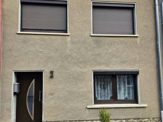 Reihenhaus zum Kauf 39.900 € 4 Zimmer 90 m² 184 m² Grundstück frei ab sofort Straße der Einheit 9 Bad Tennstedt 99955