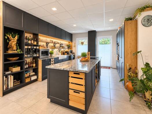 Einfamilienhaus zum Kauf 470.000 € 5 Zimmer 216,6 m² 414 m² Grundstück Blumberg Blumberg 78176