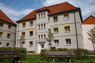 Wohnung zur Miete 269 € 2 Zimmer 54,9 m² 2. Geschoss frei ab 30.06.2025 Hellgraben 21 Aschersleben Aschersleben 06449