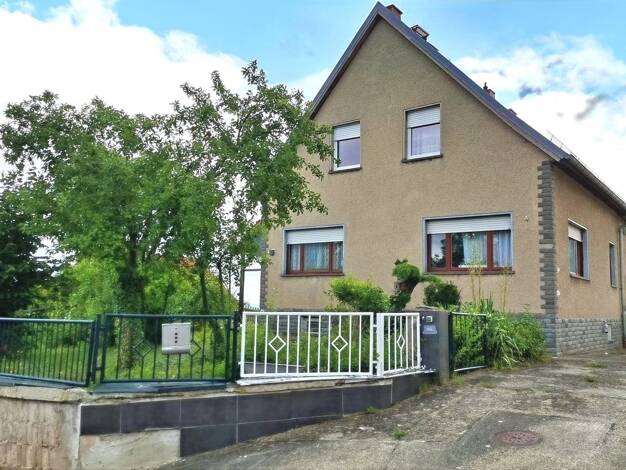 Einfamilienhaus zum Kauf 210.000 € 6 Zimmer 143 m² 1.670 m² Grundstück Unterwellenborn 07333