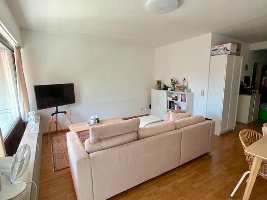 Wohnung zur Miete 910 € 2 Zimmer 62 m² Geschoss 3/3 frei ab 01.09.2026 Eller Düsseldorf 40231
