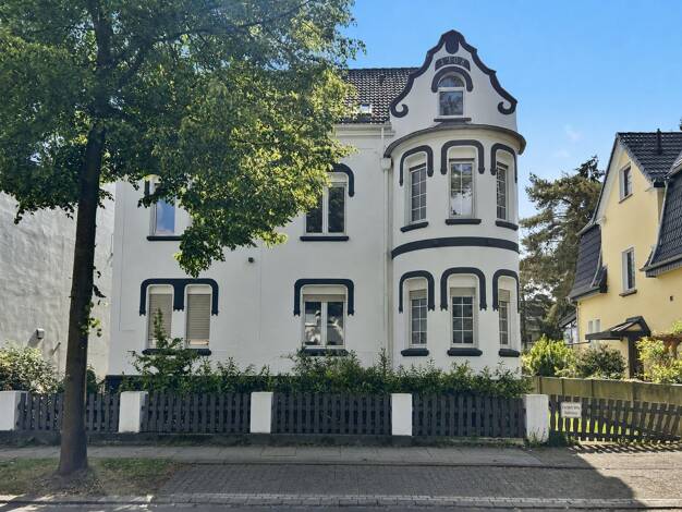 Mehrfamilienhaus zum Kauf 574.000 € 11 Zimmer 250 m² 513 m² Grundstück Dellwig Stadtbezirk IV 45357