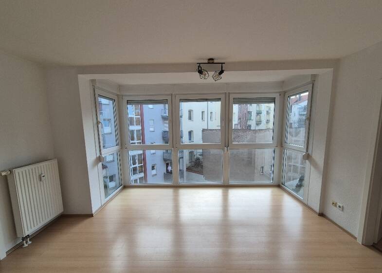 Wohnung zum Kauf 330.000 € 4 Zimmer 92,7 m² 3. Geschoss Dürrenhofstraße 50 St Peter Nürnberg 90478