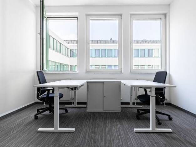 Bürofläche zur Miete provisionsfrei 719 € 50 m² Bürofläche teilbar von 10 m² bis 50 m² Feringastraße 6 Unterföhring 85774