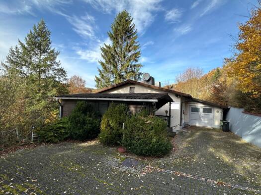 Einfamilienhaus zum Kauf provisionsfrei 125.000 € 5 Zimmer 132 m² 1.204 m² Grundstück Wallenstein Knüllwald 34593