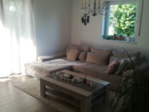Terrassenwohnung zur Miete 880 € 3,5 Zimmer 85,3 m² Geschoss EG/1 frei ab 01.11.2026 Landau Landau an der Isar 94405
