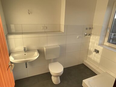 Wohnung zur Miete 377,53 € 2 Zimmer 55 m² 5. Geschoss Paßstraße 11 Alt-Homberg Duisburg 47198