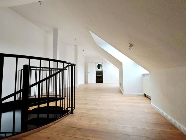 Maisonette zum Kauf provisionsfrei 259.000 € 3 Zimmer 98 m² 5. Geschoss Schönbachstraße 88 Stötteritz Südost 04299