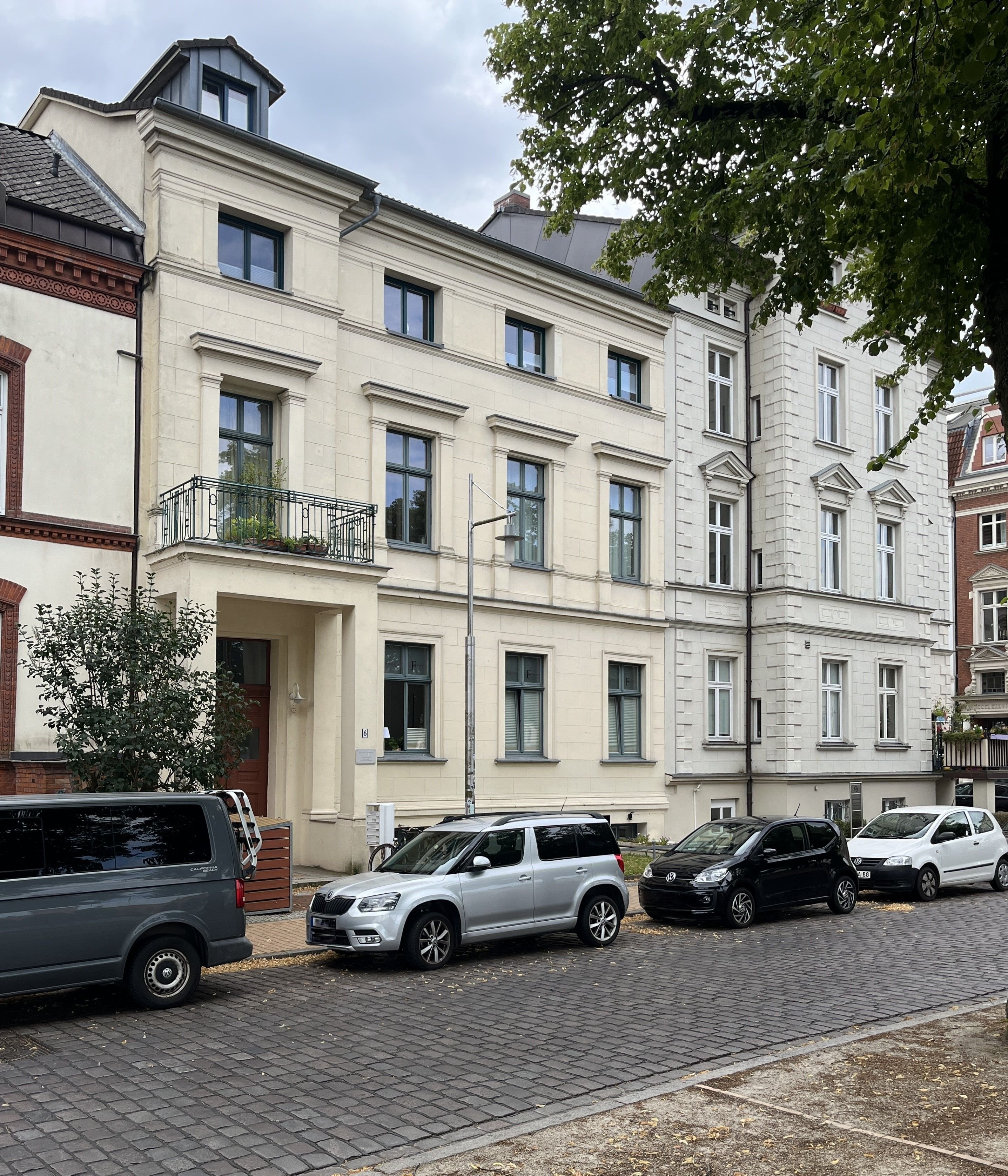 Wohnung zur Miete 1.070 € 3 Zimmer 97 m²<br/>Wohnfläche ab sofort<br/>Verfügbarkeit August-Bebel-Straße 6 Schelfstadt Schwerin 19055