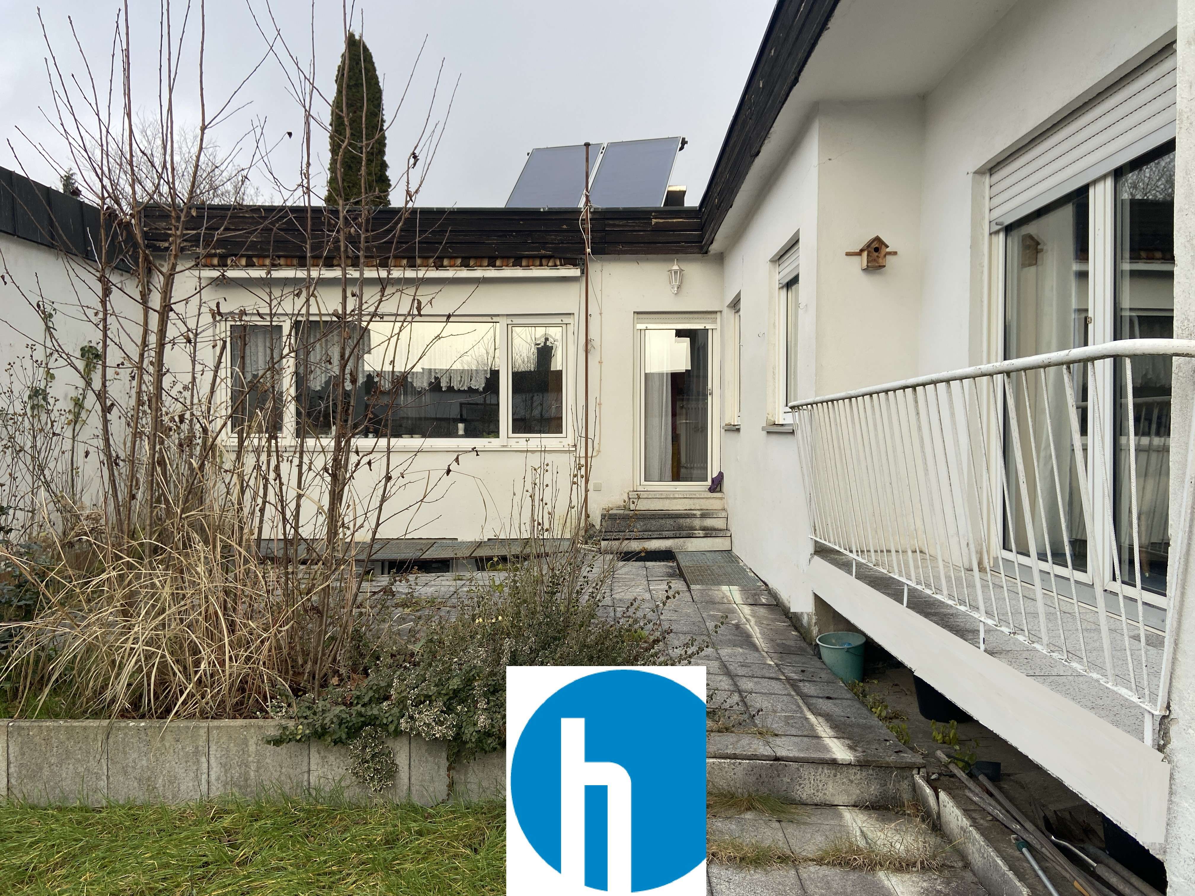 Bungalow zum Kauf 325.000 € 6 Zimmer 115 m²<br/>Wohnfläche 330 m²<br/>Grundstück Forchheim Forchheim 91301