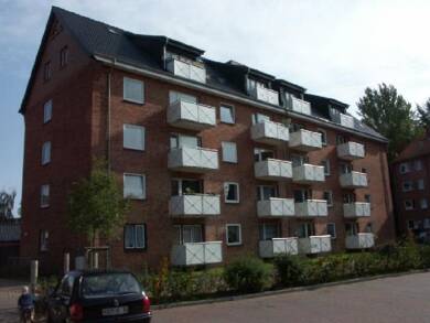 Wohnung zur Miete 550 € 3 Zimmer 66 m² Dachgeschoss, 4. Geschoss frei ab 01.11.2025 Friedrich-Voß-Platz 15 Rendsburg 24768