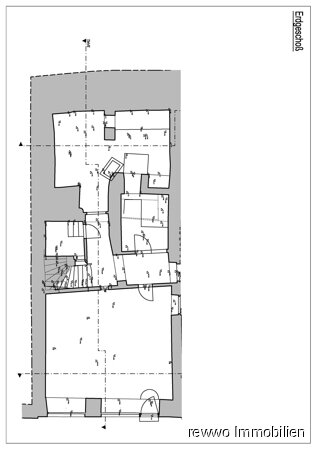 Haus zum Kauf 250.000 € 11 Zimmer 225 m²<br/>Wohnfläche 290 m²<br/>Grundstück Burghausen Burghausen 84489