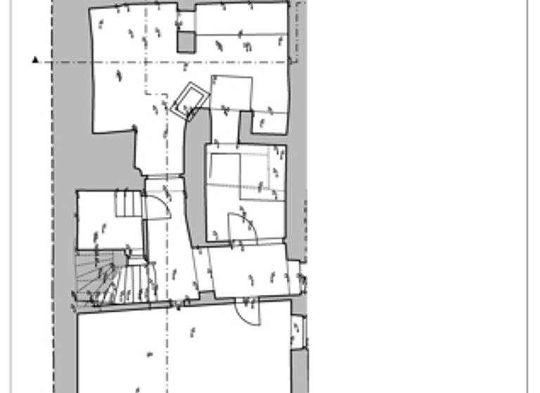 Haus zum Kauf 250.000 € 11 Zimmer 225 m² 290 m² Grundstück Burghausen 84489