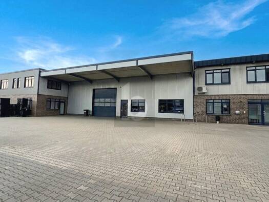 Produktionshalle zum Kauf als Kapitalanlage geeignet 2.350.000 € 8 Zimmer 1.437 m² 3.416 m² Grundstück Industriehäfen Mitte 28237