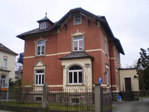 Wohnung zur Miete 870 € 3 Zimmer 79 m² 2. Geschoss frei ab sofort Zinzendorfstraße 13 Radebeul 01445