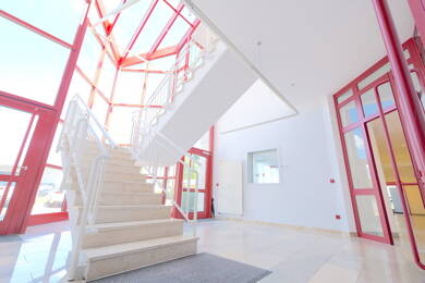 Bürofläche zur Miete 1.980 € 6 Zimmer 220 m² Bürofläche Schwaighofen Neu-Ulm 89231