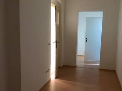 Wohnung zur Miete 340 € 3 Zimmer 76 m² 3. Geschoss frei ab sofort Lutherstraße 35 Südstadt Görlitz 02826